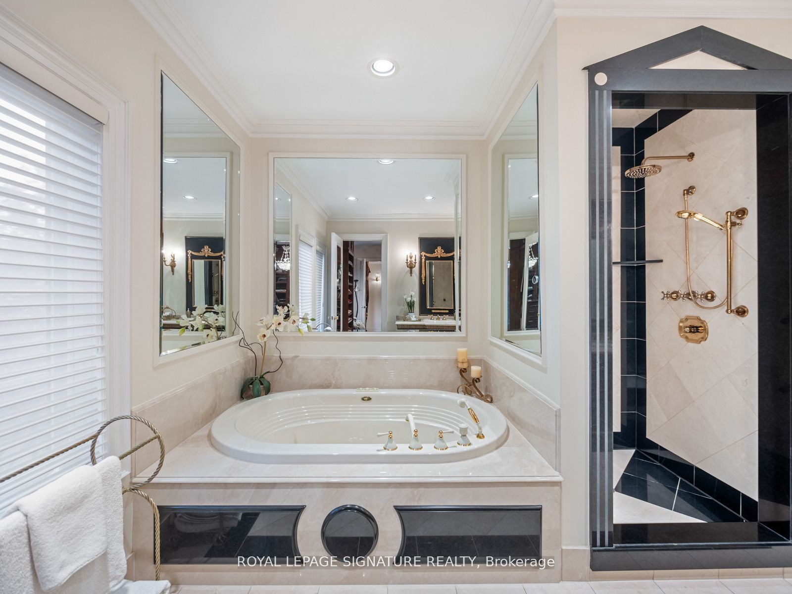 51 Renaissance Crt
