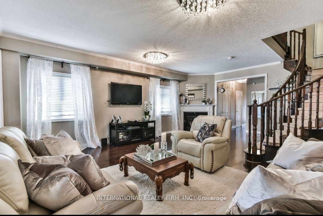 23 Israel Zilber Dr