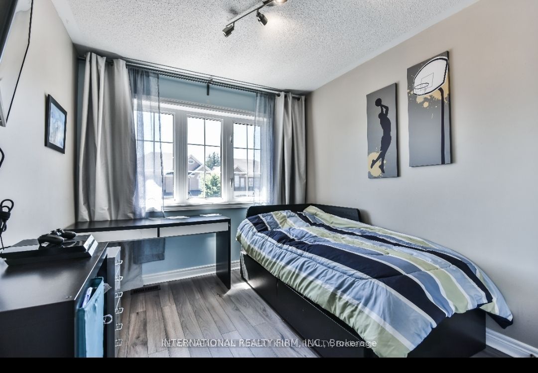 23 Israel Zilber Dr