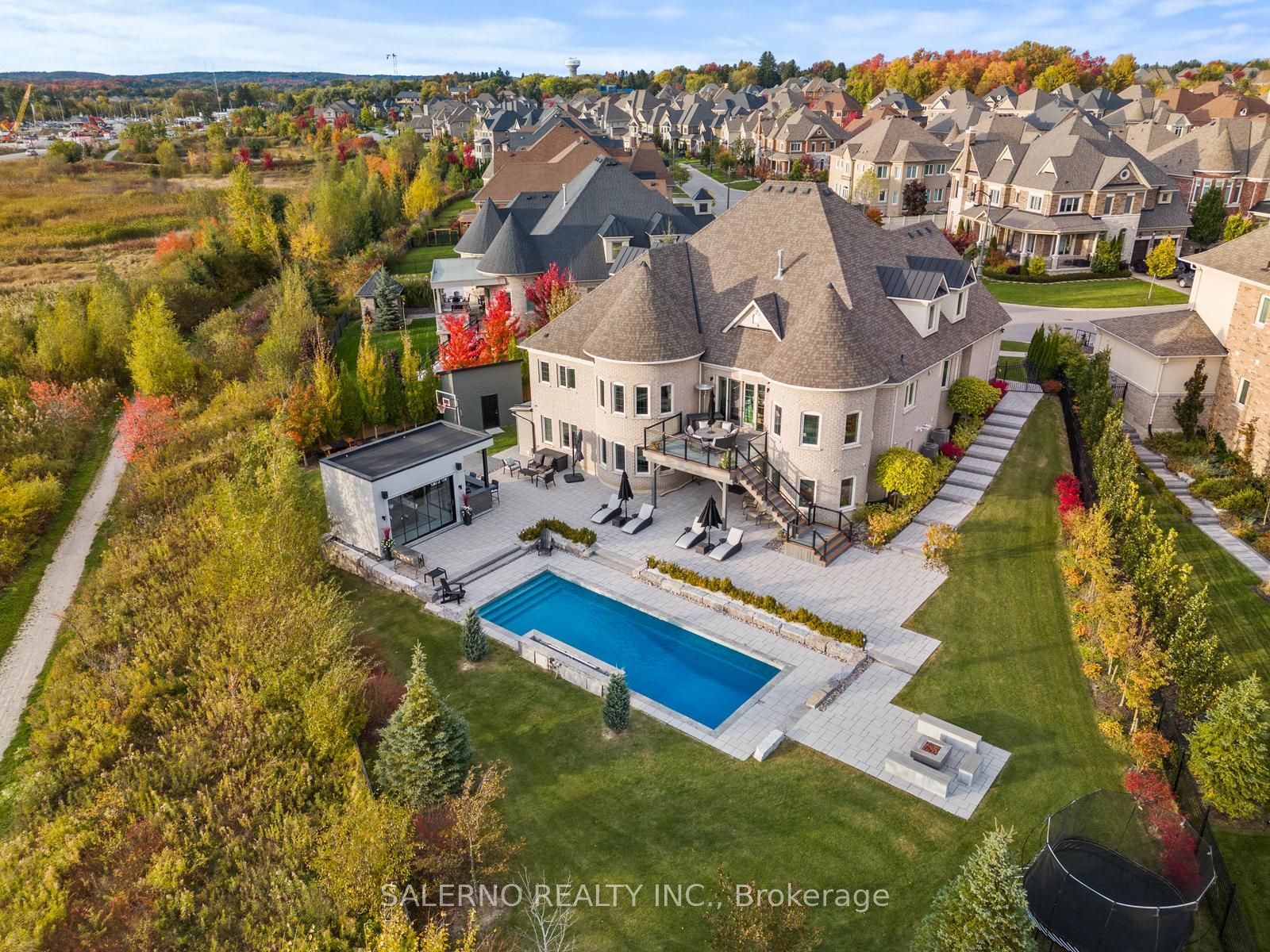 36 Chuck Ormsby Cres