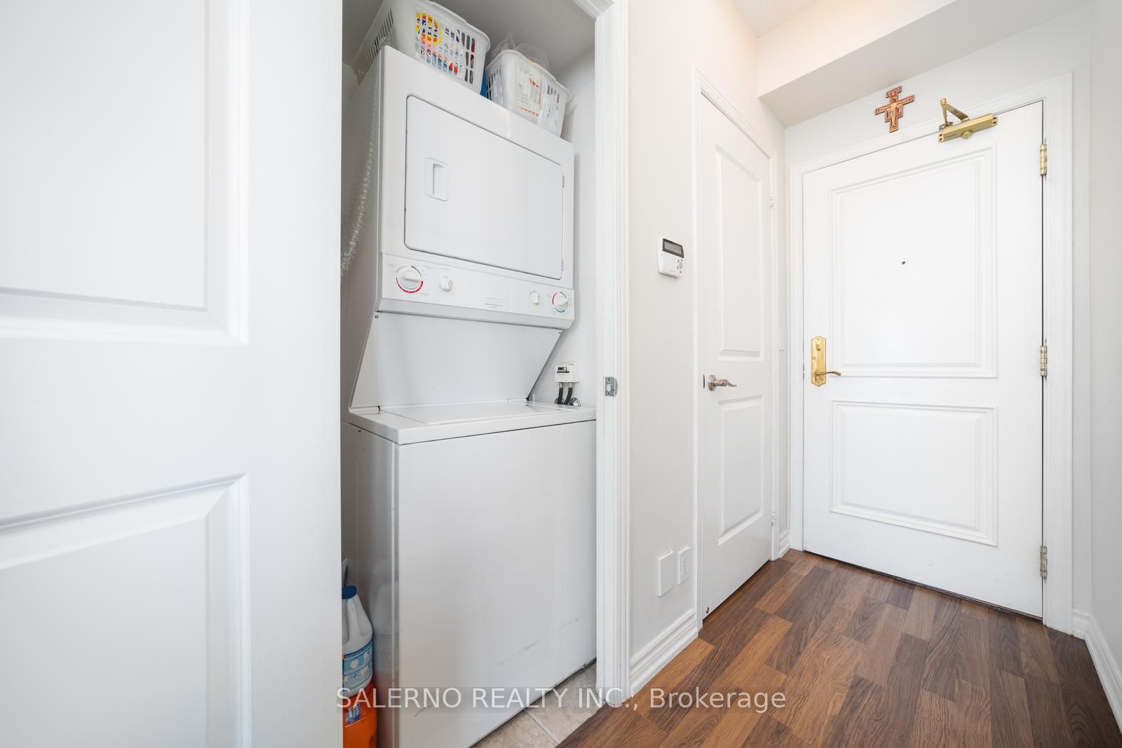 9225 Jane St, #1105