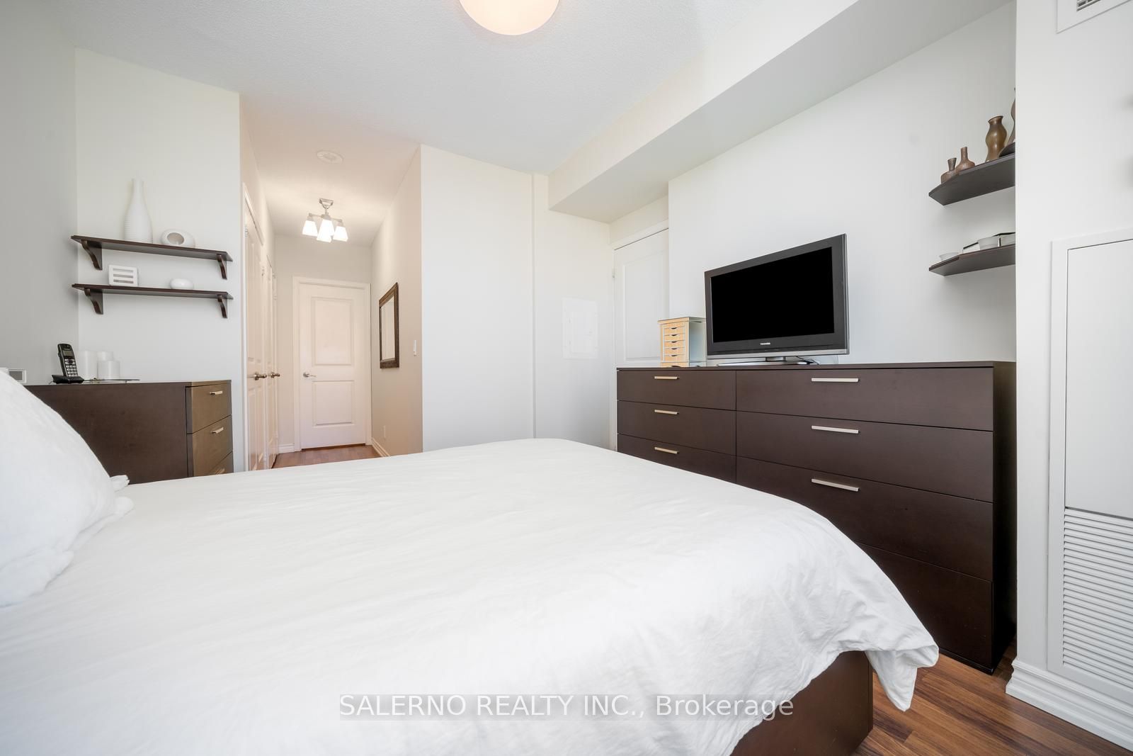9225 Jane St, #1105