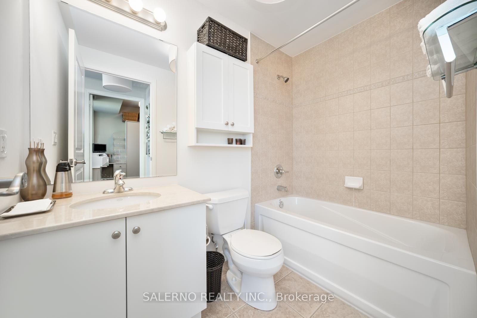 9225 Jane St, #1105