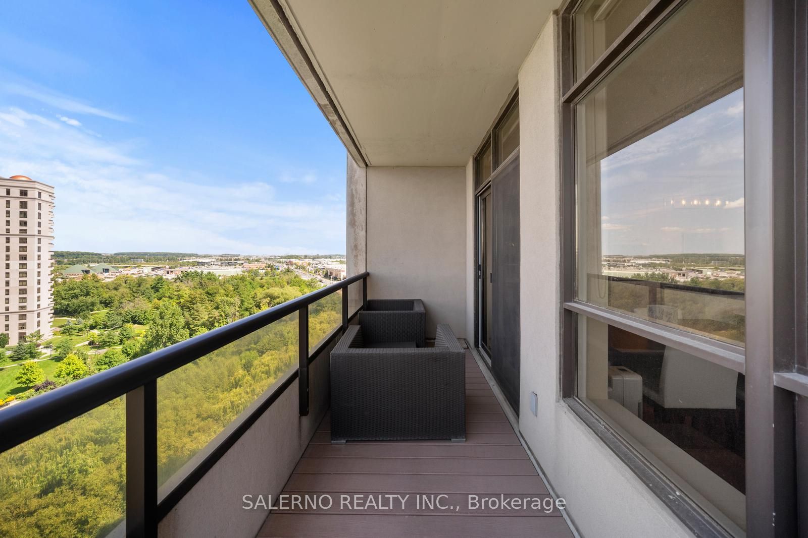 9225 Jane St, #1105