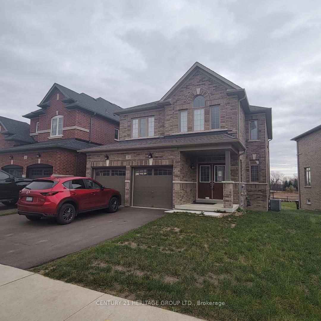 246 Ferragine Cres