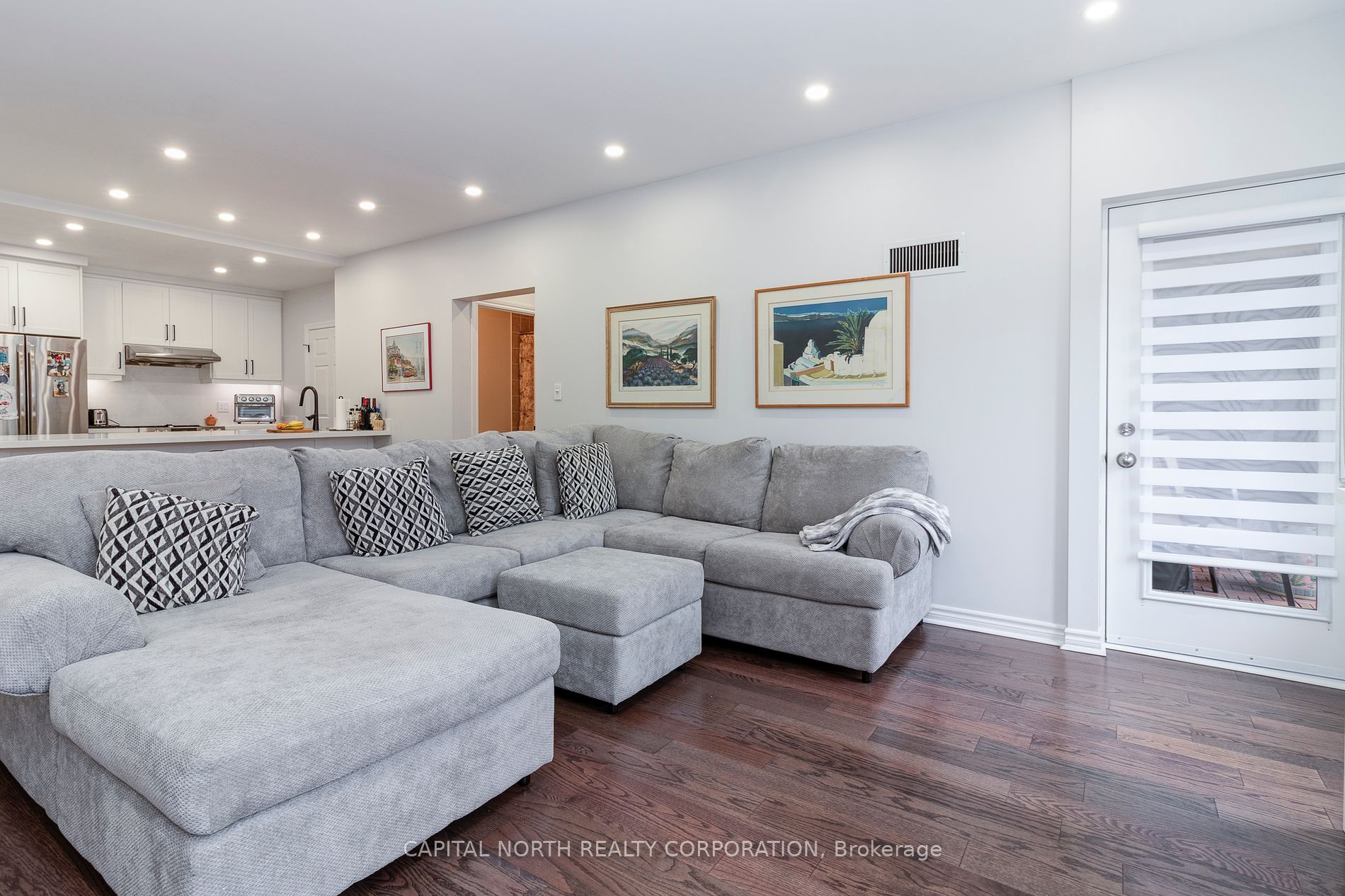 4620 Highway 7, #301