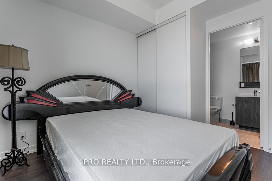 898 Portage Pkwy, #4207