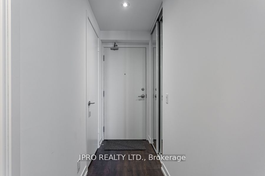 898 Portage Pkwy, #4207