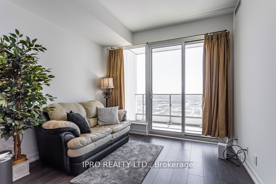 898 Portage Pkwy, #4207