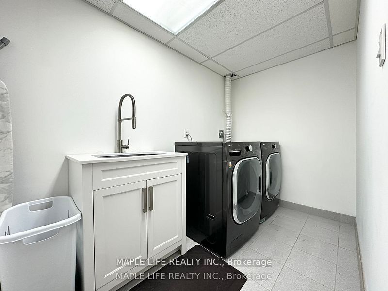 48 Brookshill Cres