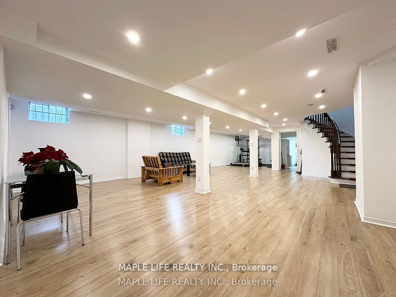 48 Brookshill Cres