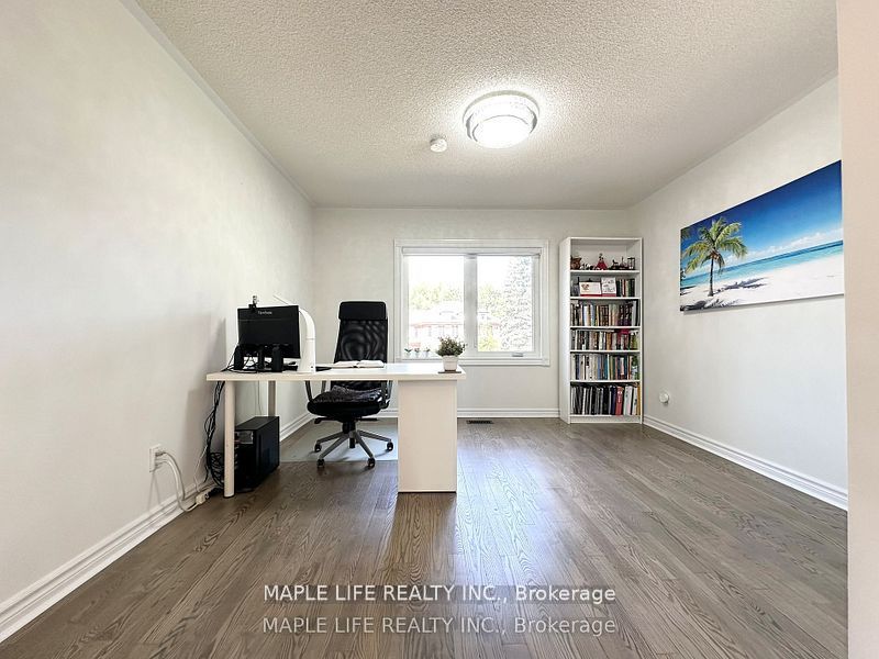 48 Brookshill Cres