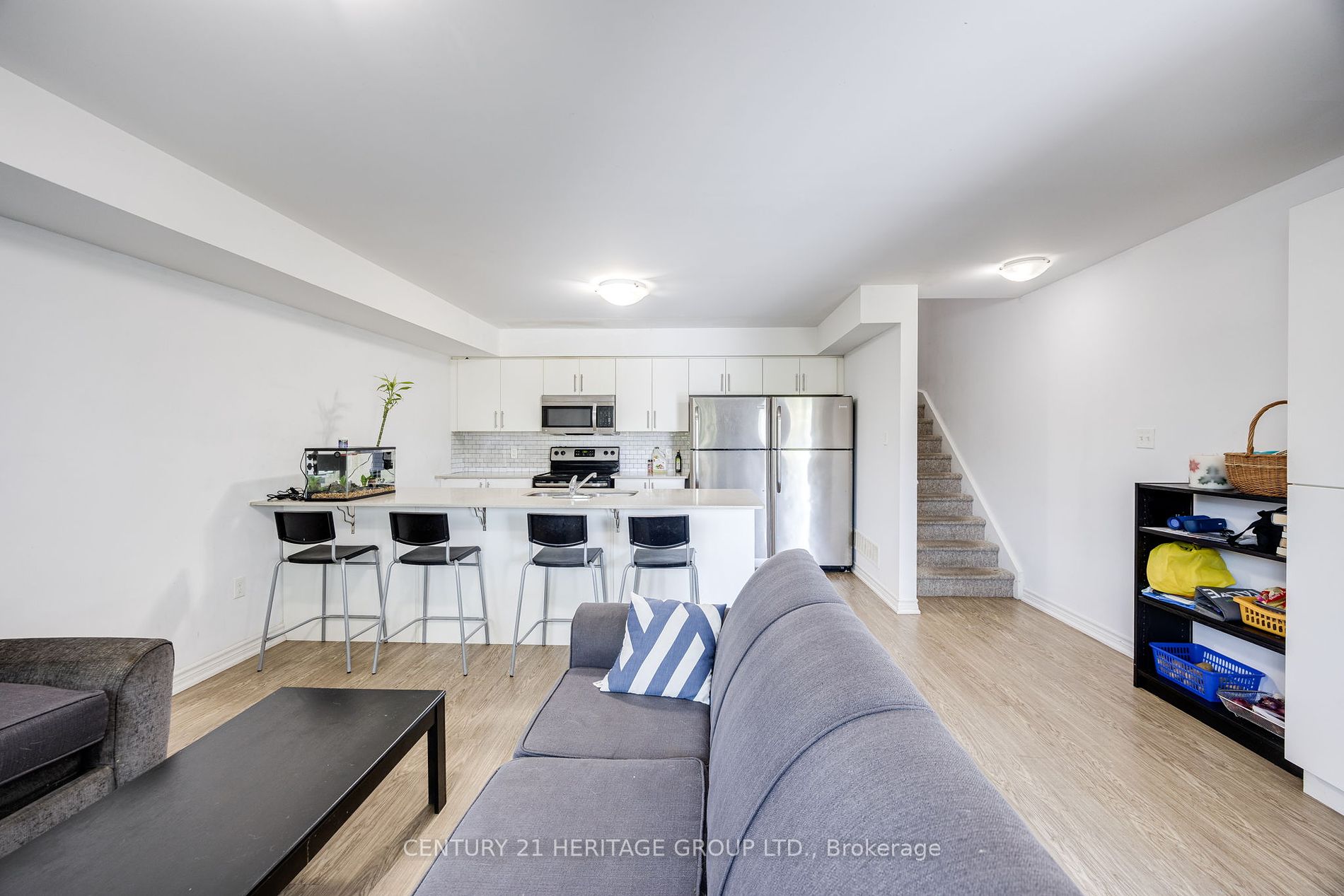 244 Penetanguishene Rd, #5
