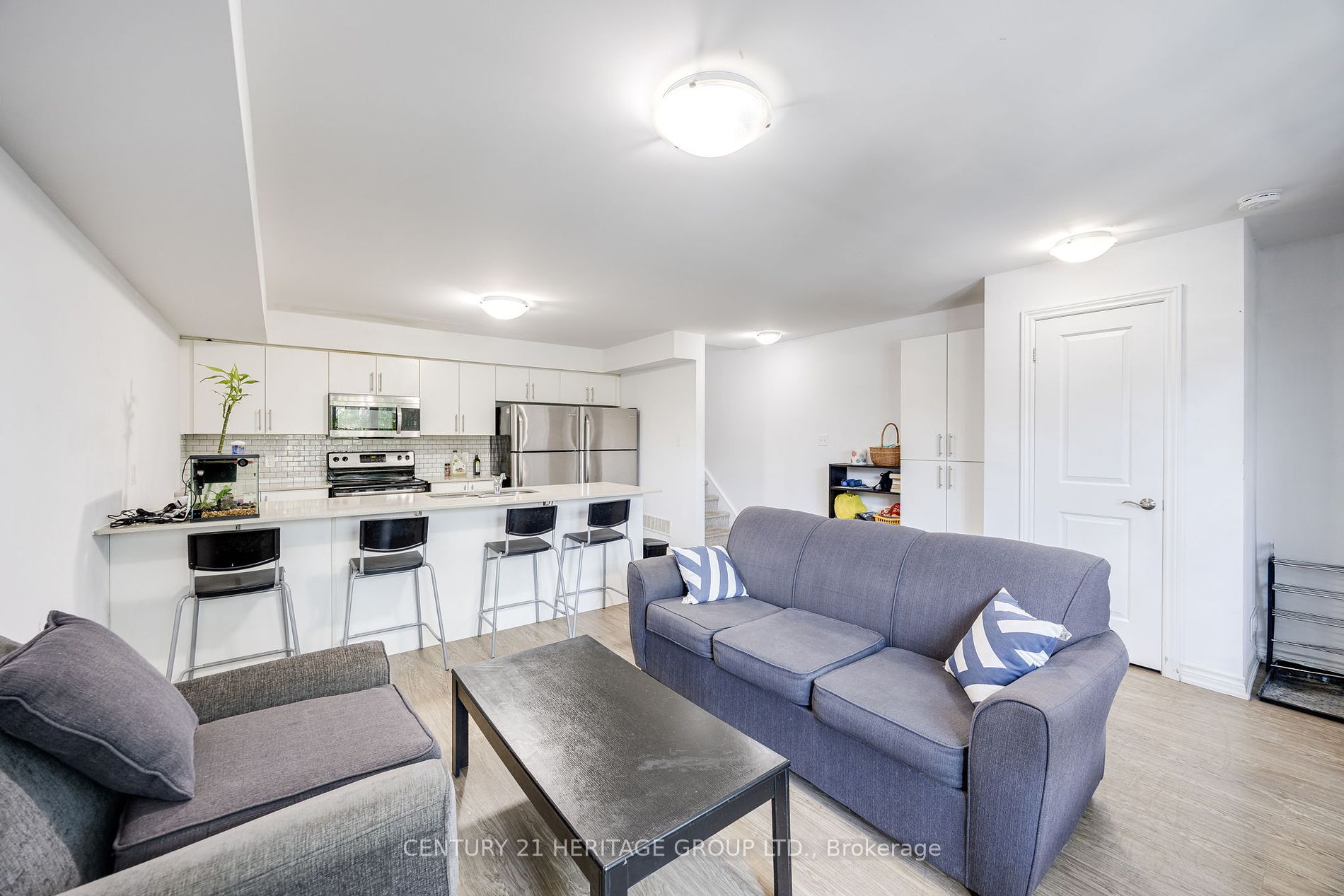 244 Penetanguishene Rd, #5