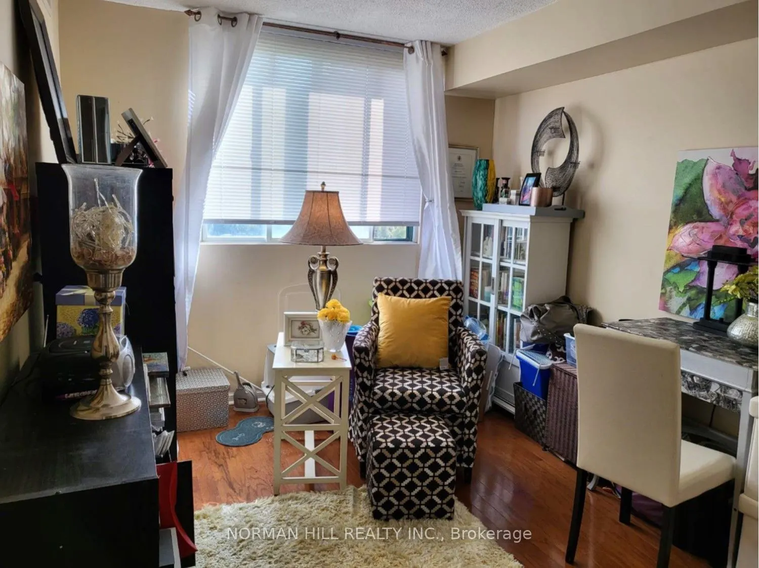75 Ellen St, #1111