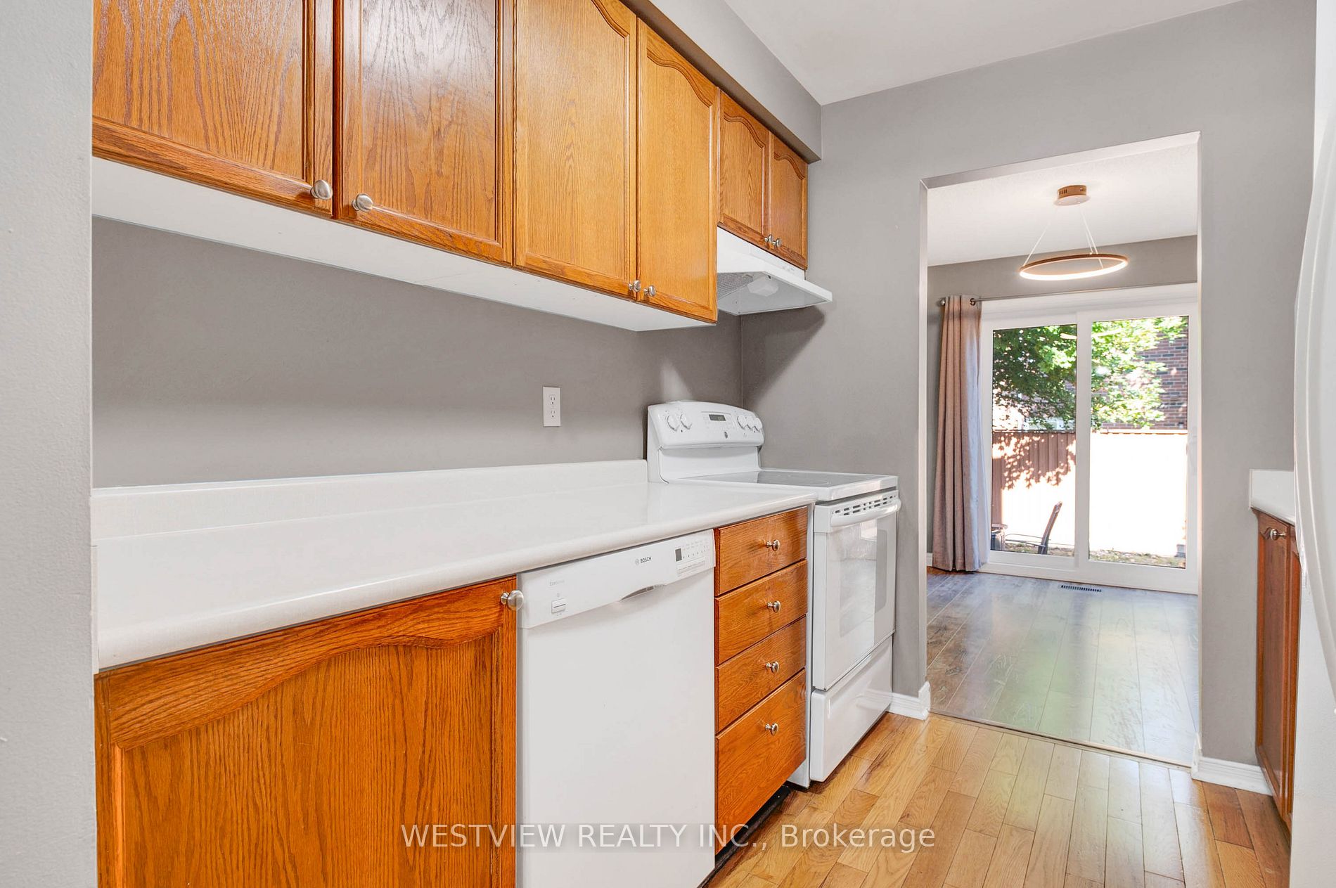 165 Kozlov St, #1