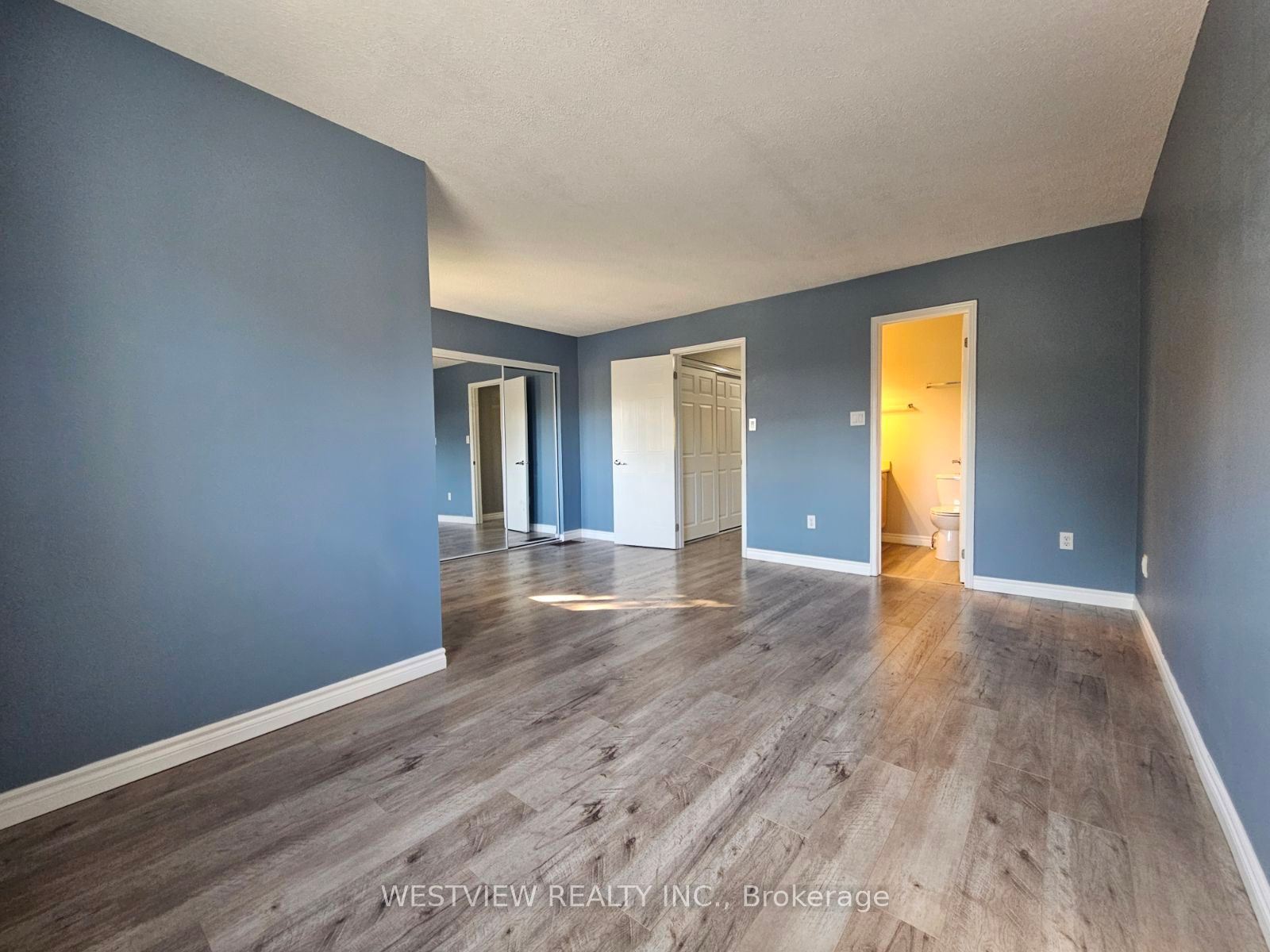 165 Kozlov St, #1