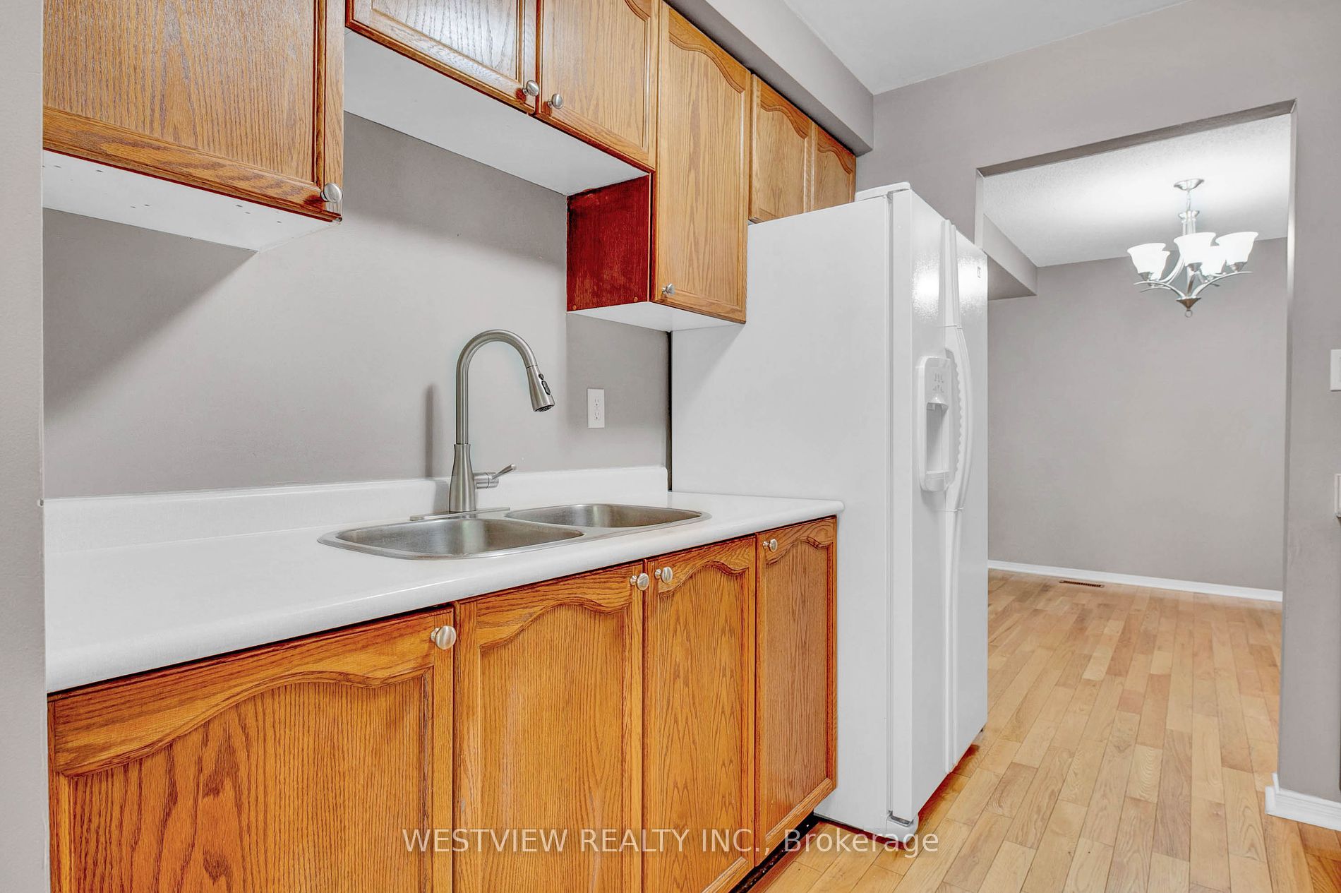 165 Kozlov St, #1