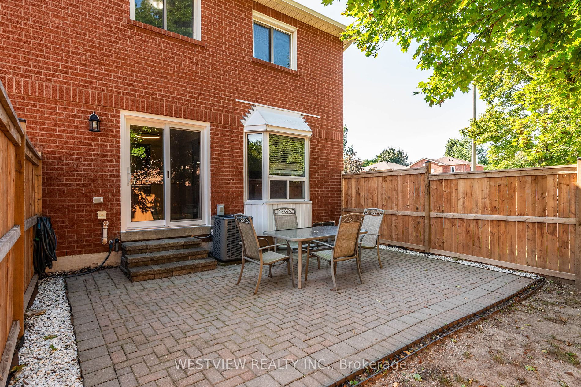 165 Kozlov St, #1