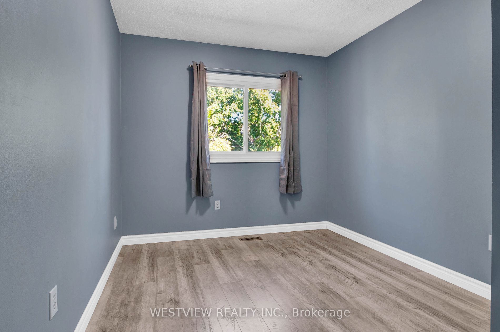 165 Kozlov St, #1