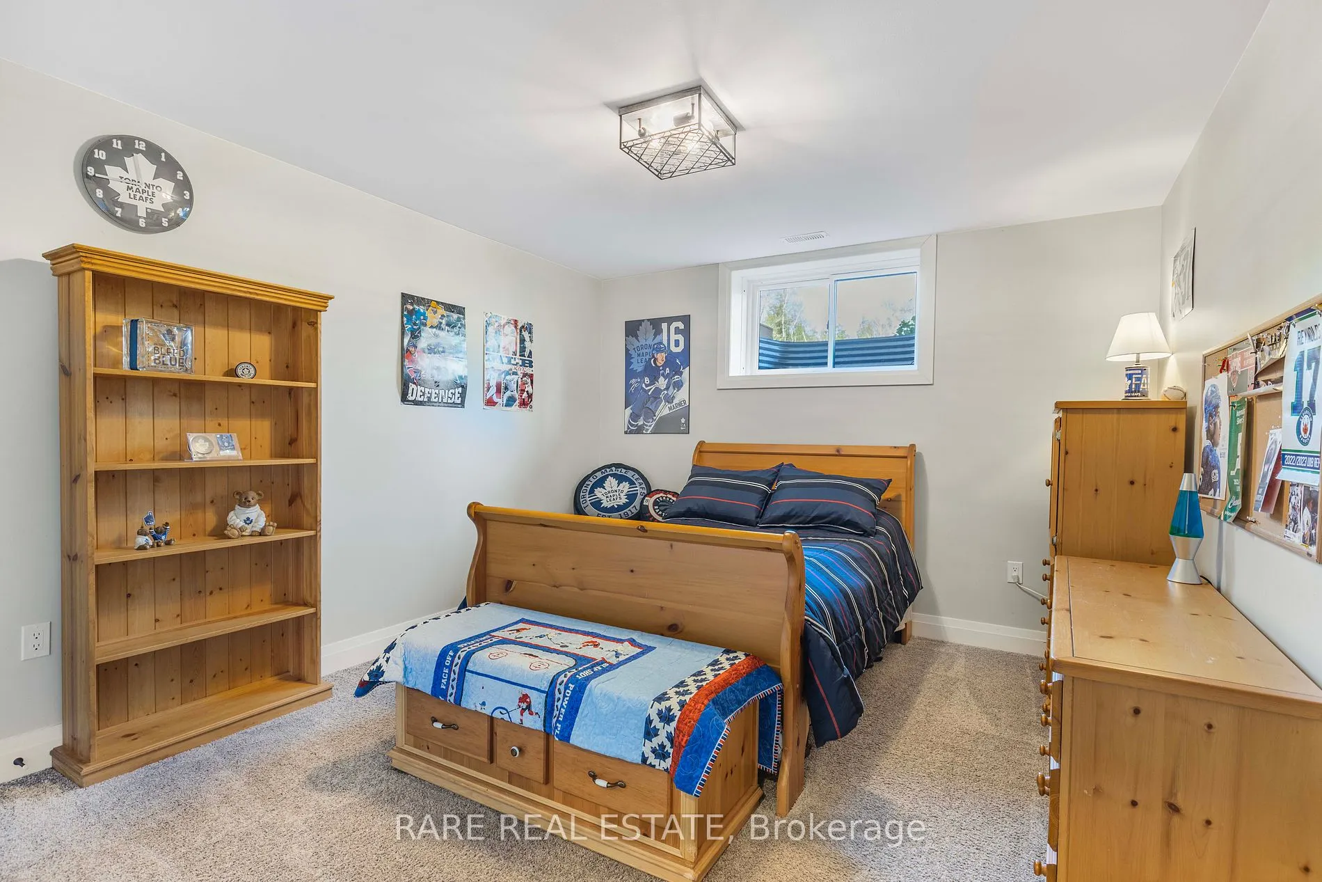 16 Whitetail Dr