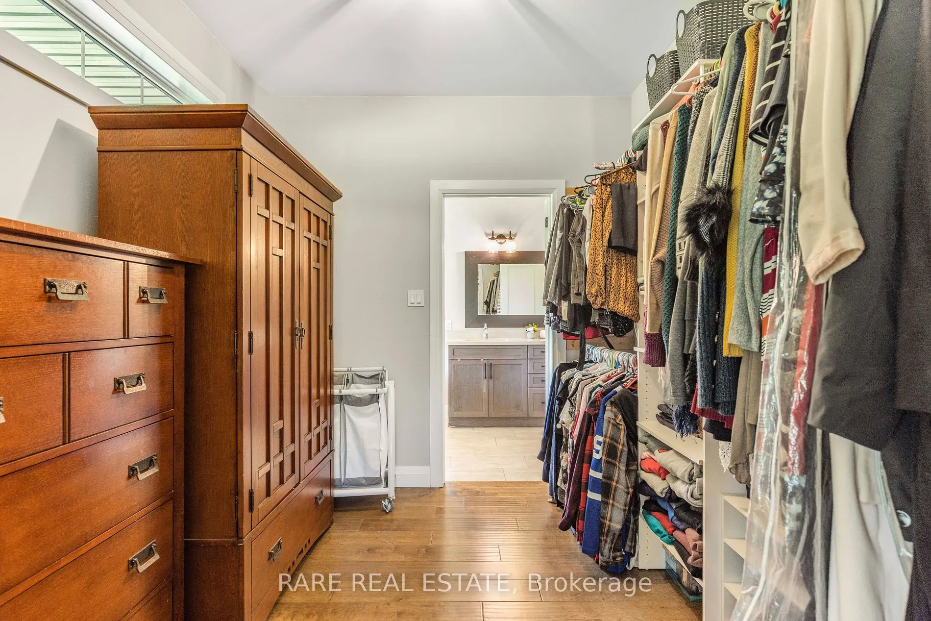 16 Whitetail Dr