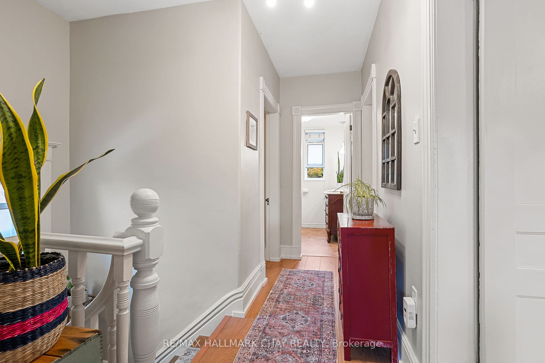 25 William St
