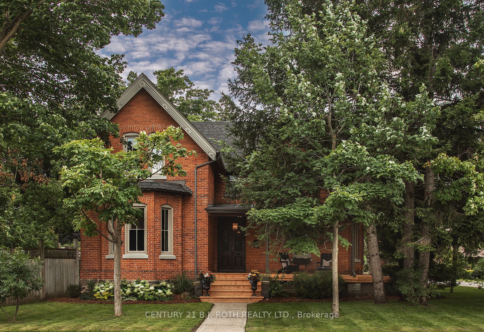 42 BURTON Ave