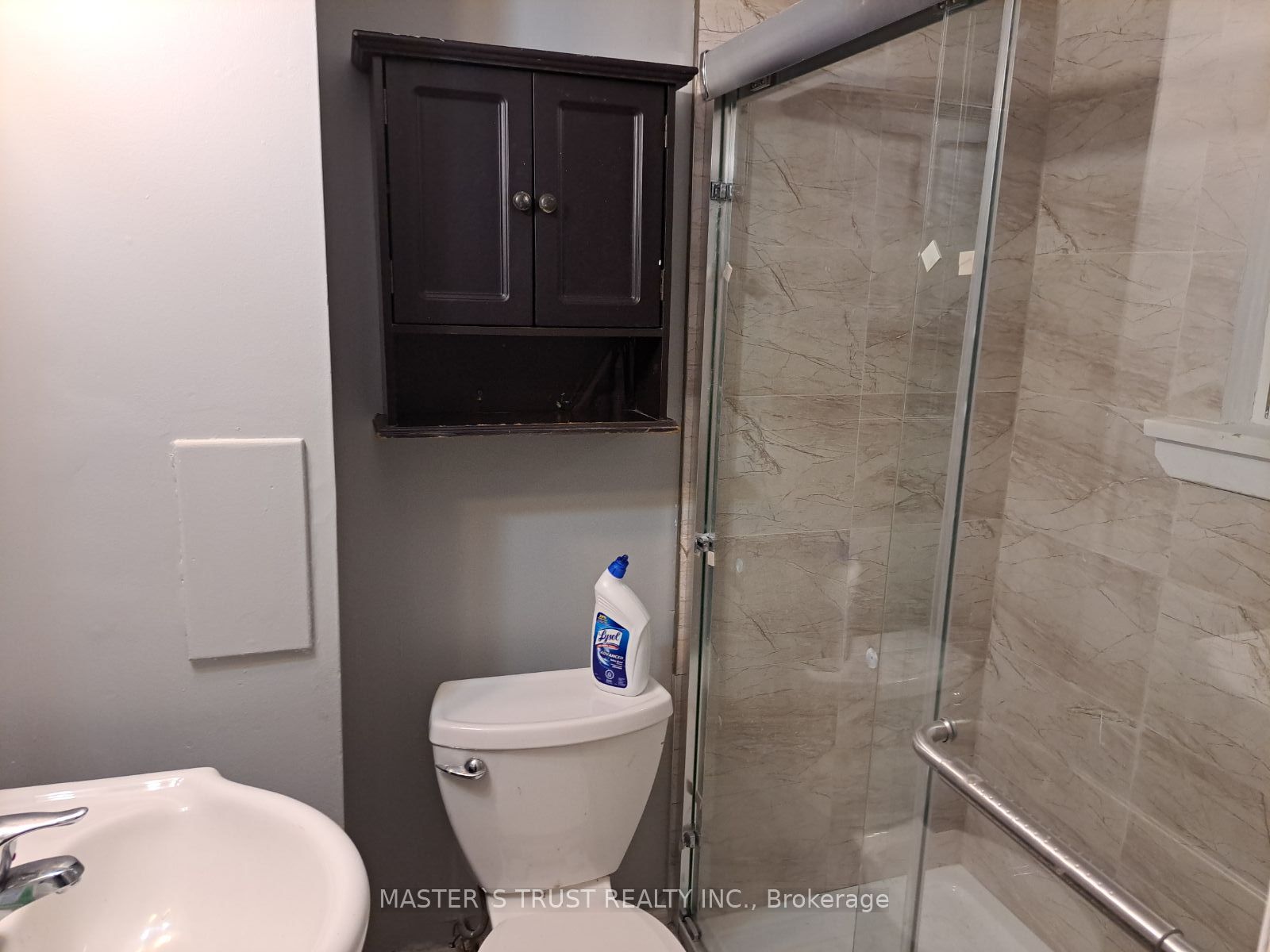 356 Barrie Rd, #3