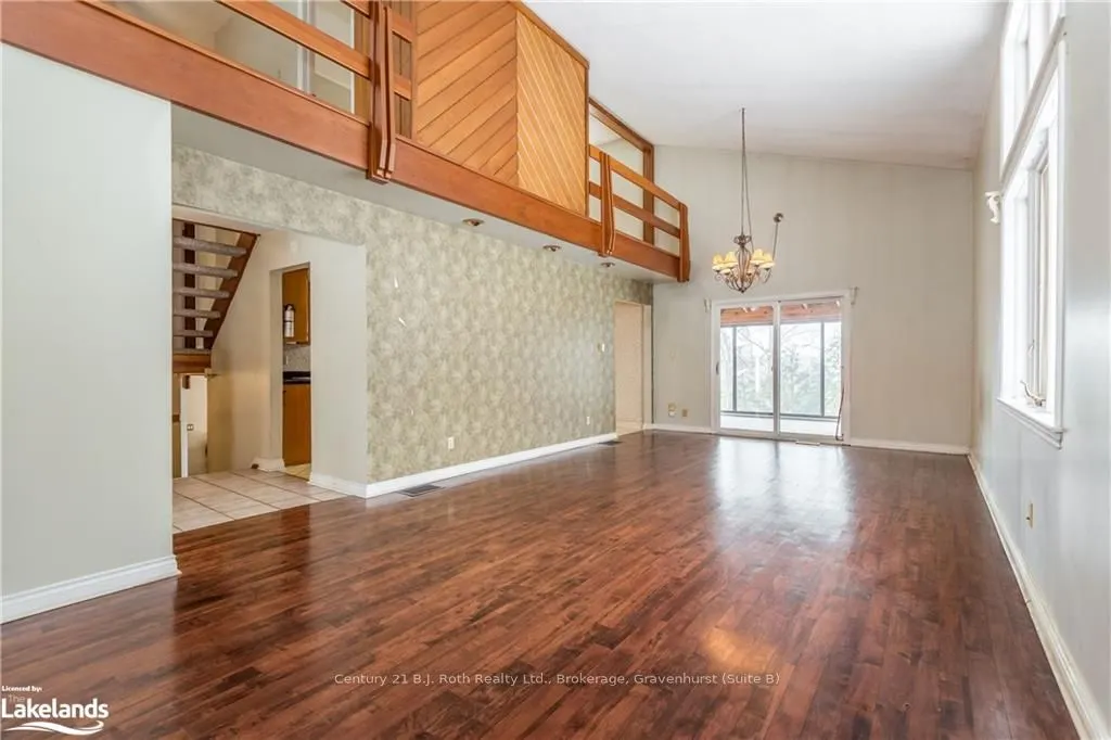 2695 OLD BARRIE Rd E