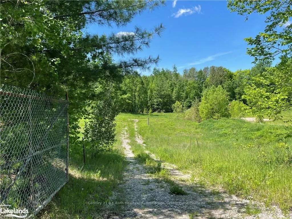 2695 OLD BARRIE Rd E