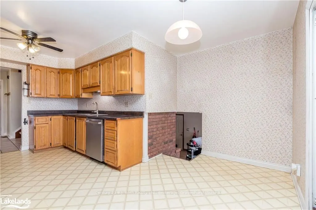 2695 OLD BARRIE Rd E