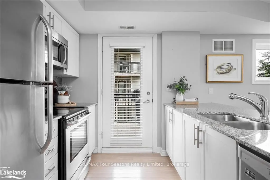 10 BRANDY LANE Dr, #201