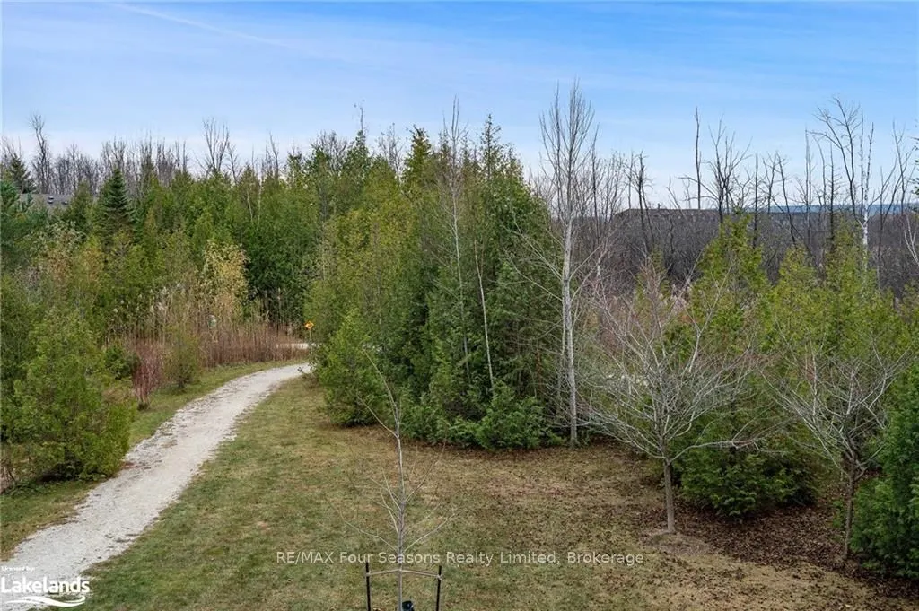 10 BRANDY LANE Dr, #201