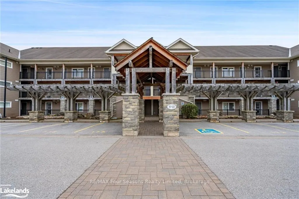 10 BRANDY LANE Dr, #201