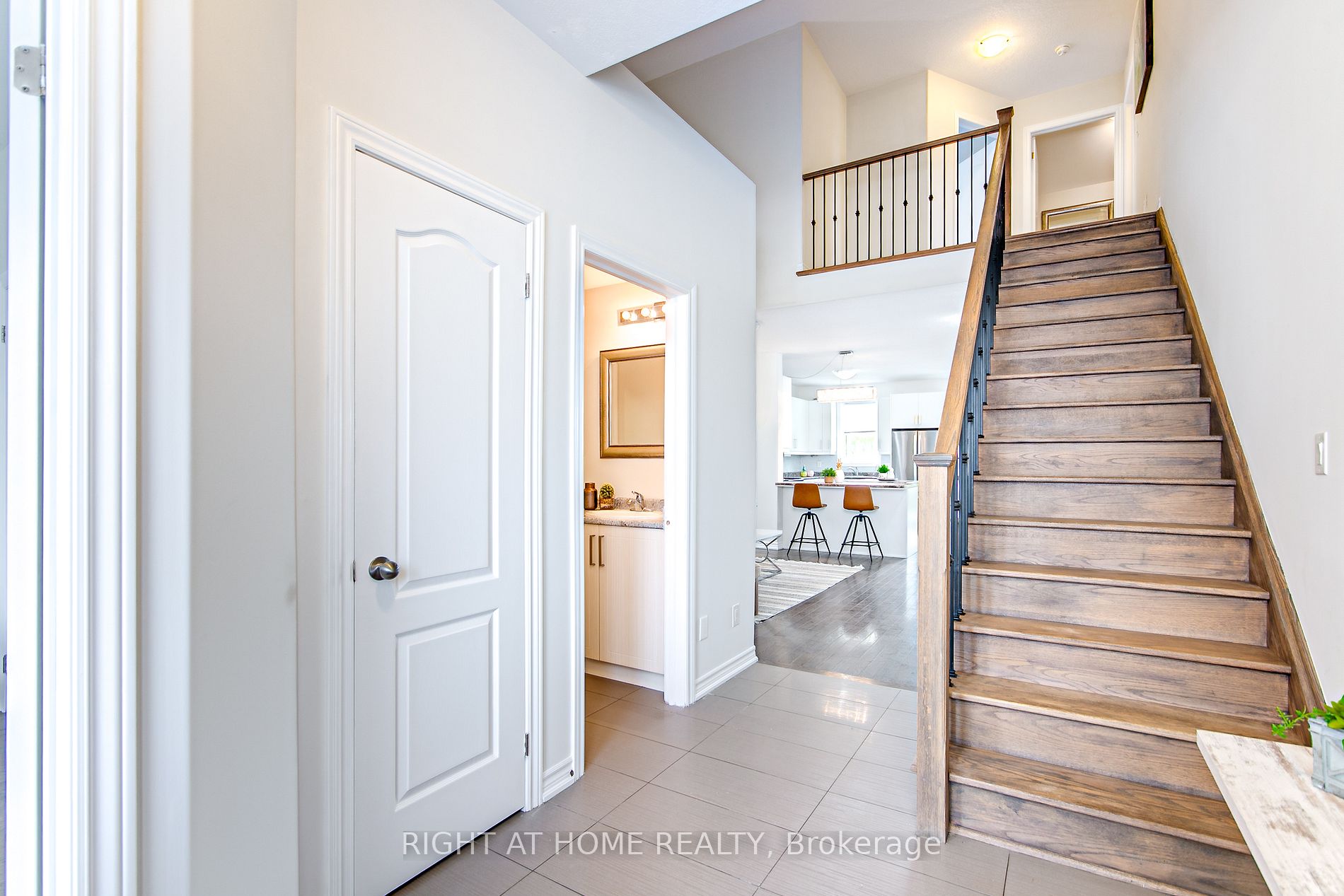 56 Megan Cres