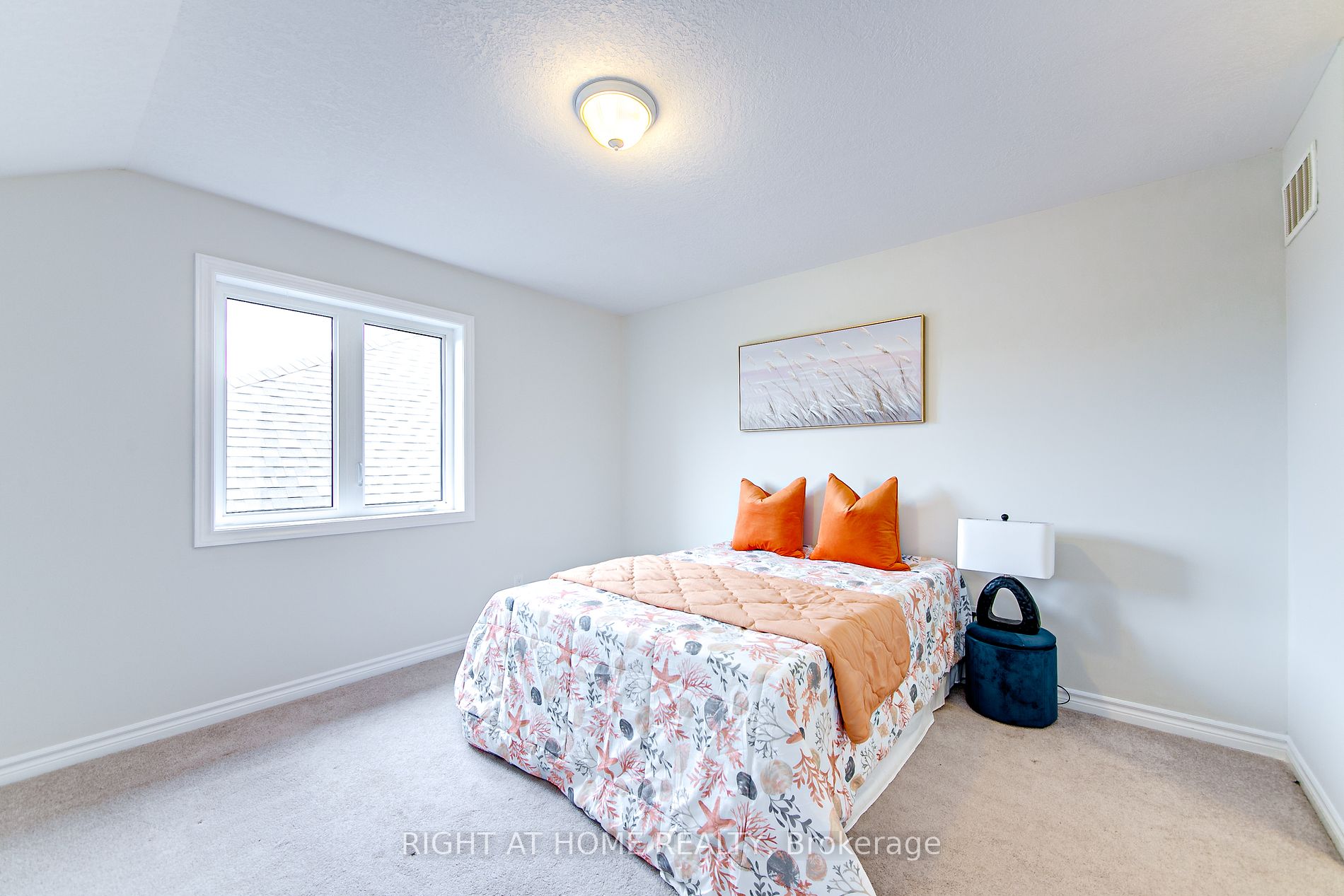 56 Megan Cres