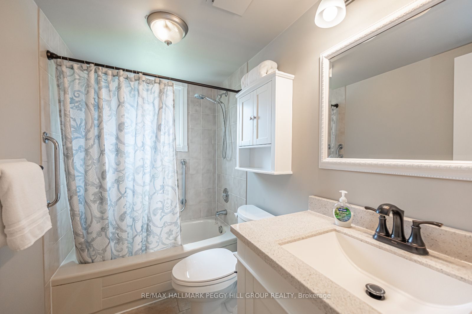 10 Coulter St, #212