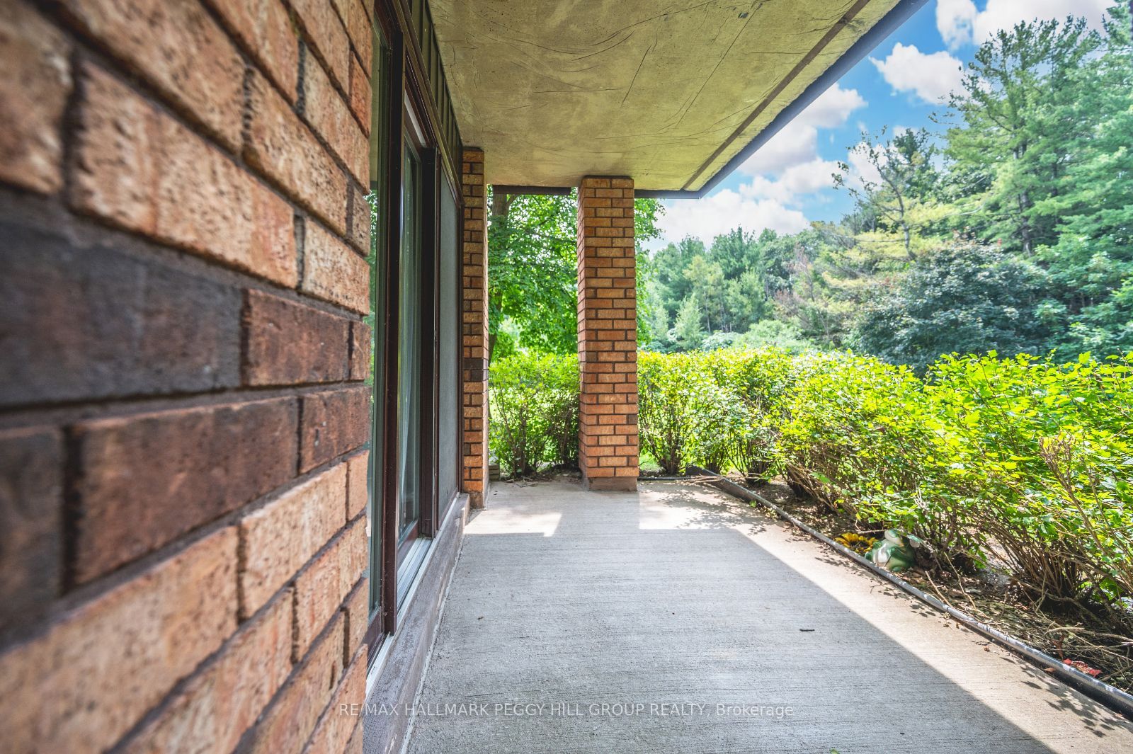10 Coulter St, #212