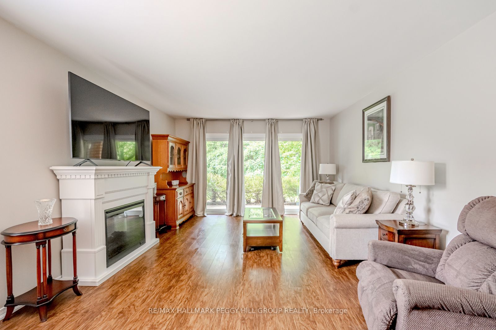 10 Coulter St, #212