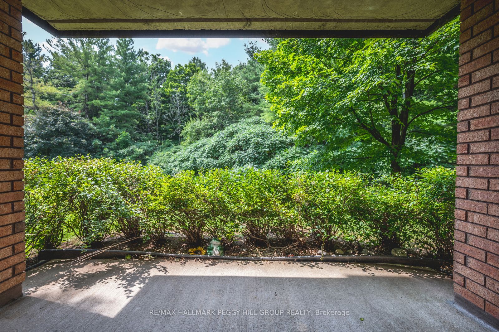 10 Coulter St, #212