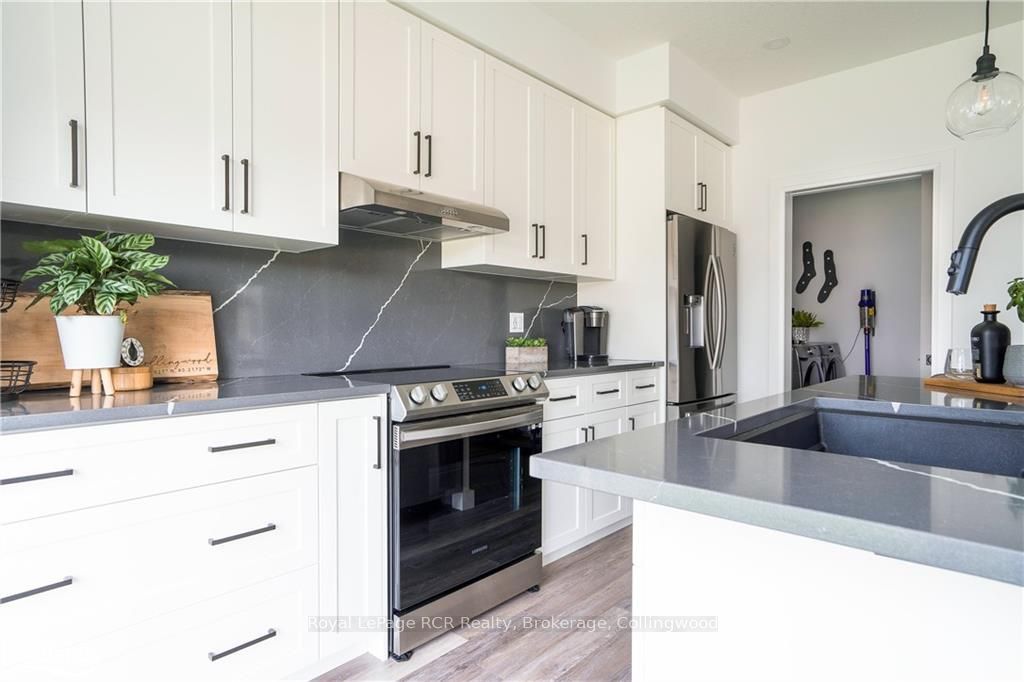 100 MCLEAN Ave