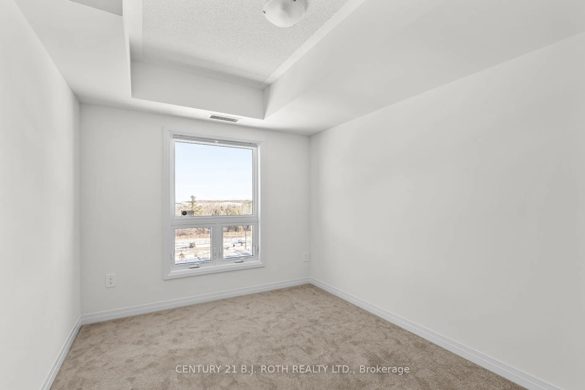 15 KNEESHAW Dr, #311