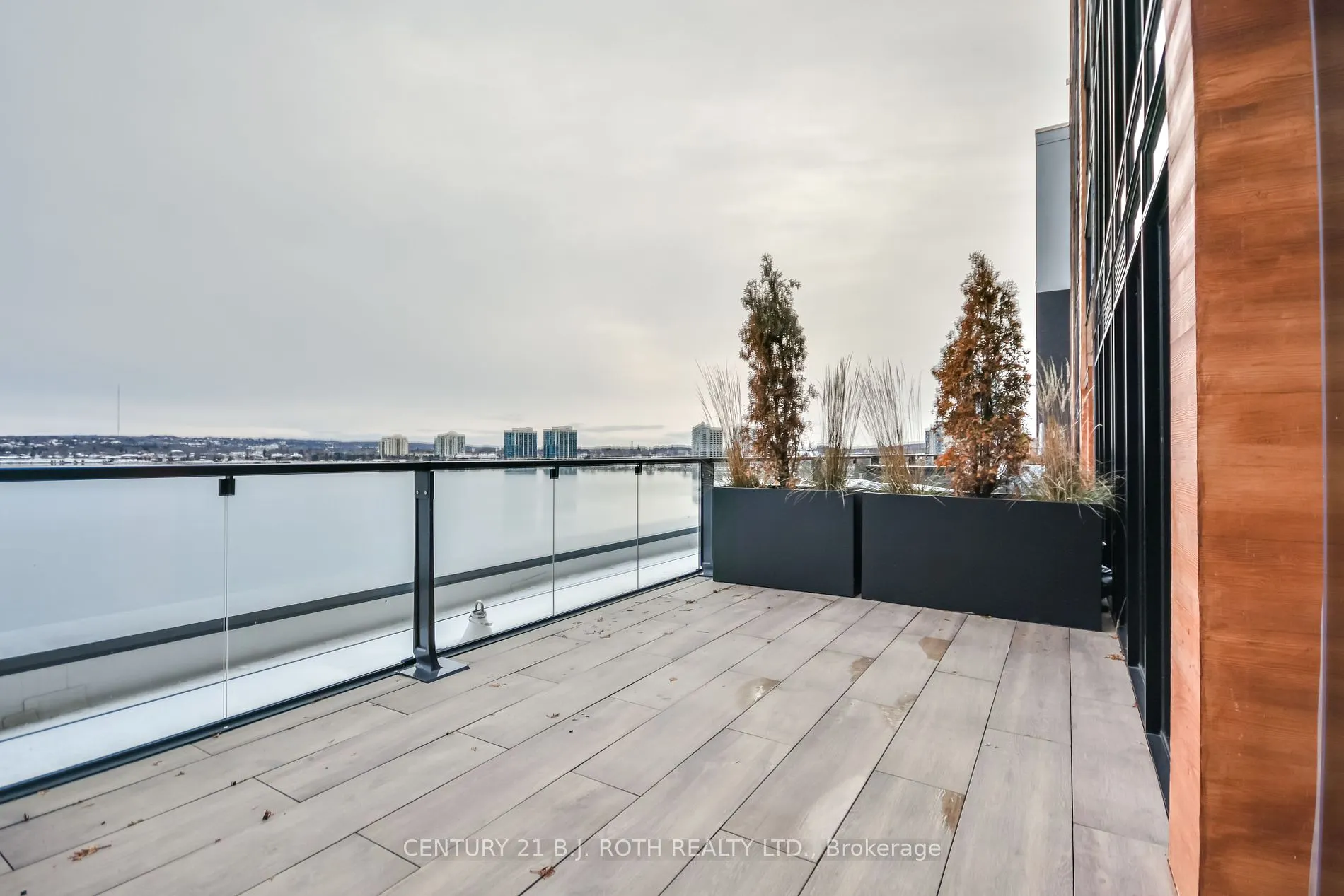 185 Dunlop St E, #409