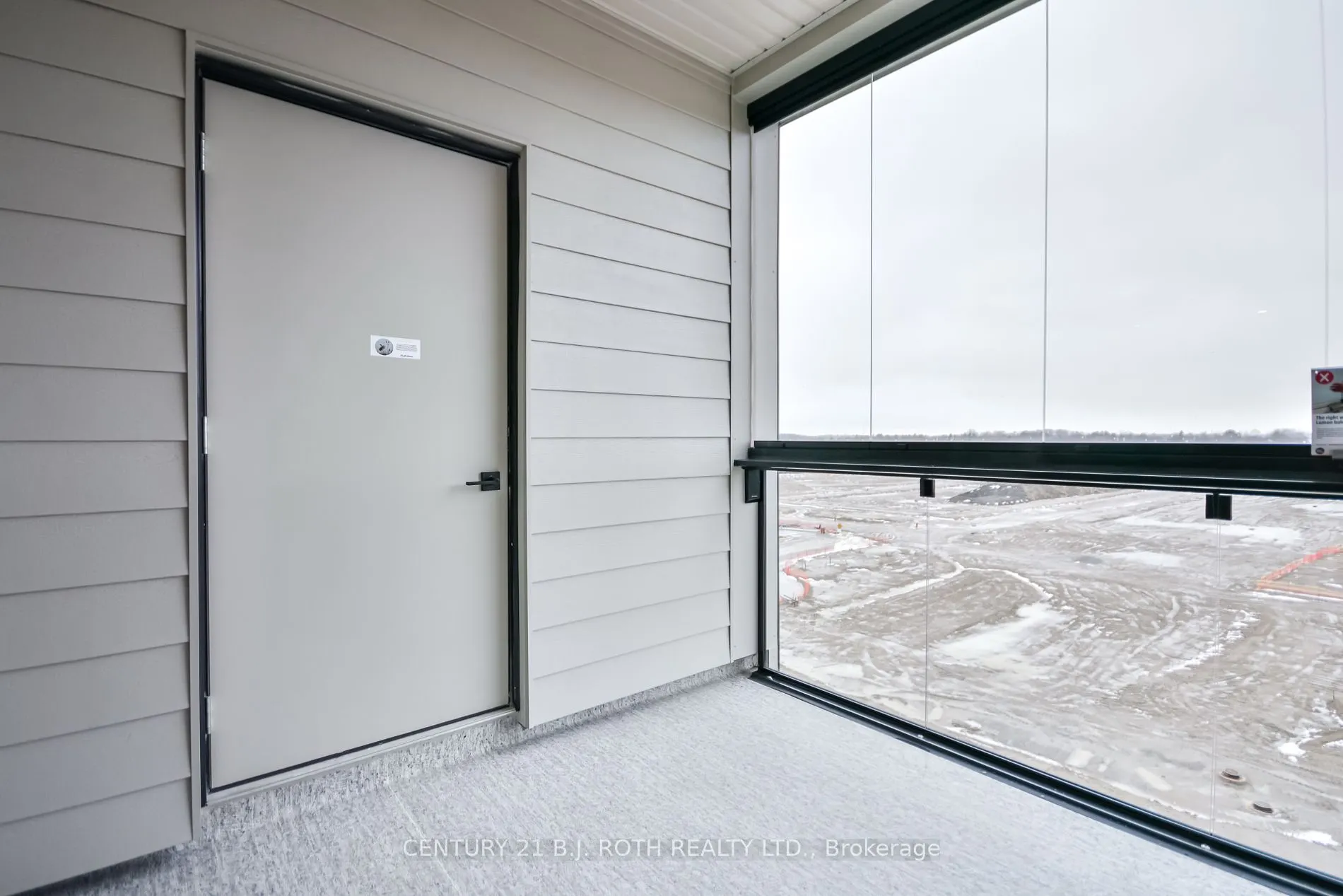 15 Kneeshaw Dr, #605