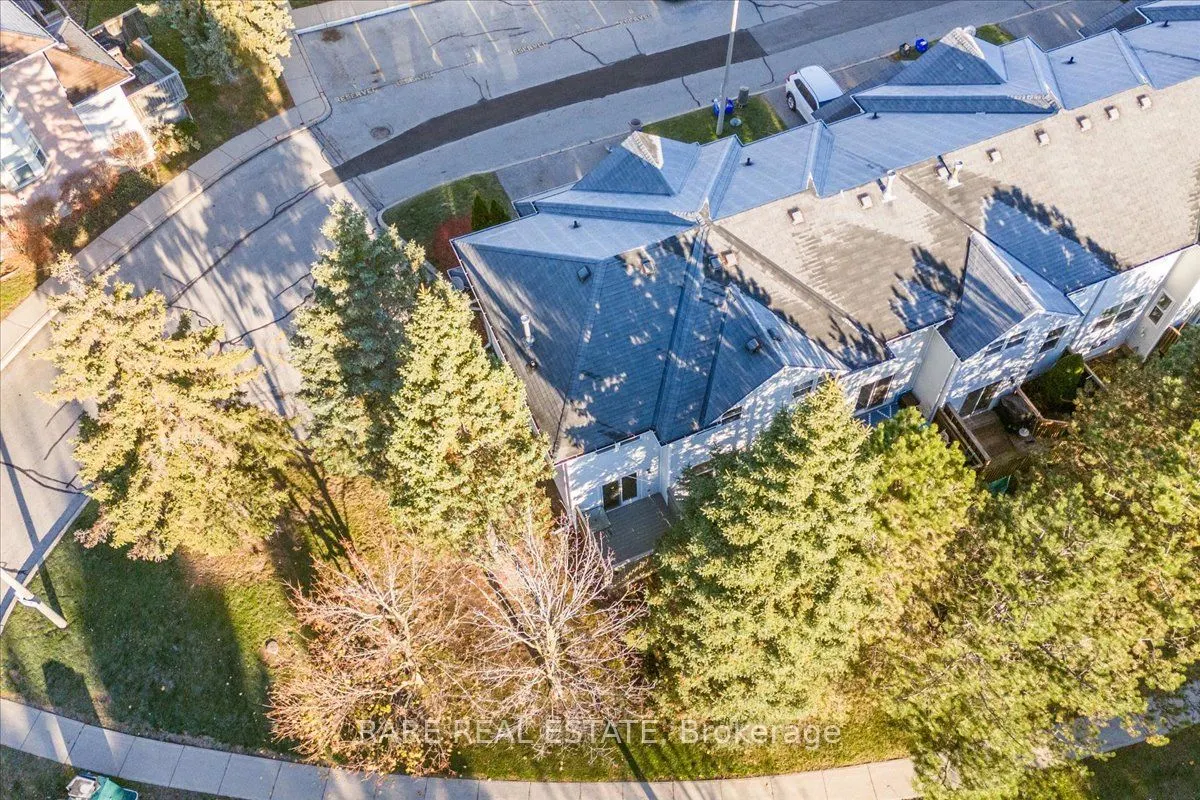 120 D'ambrosio Dr, #28