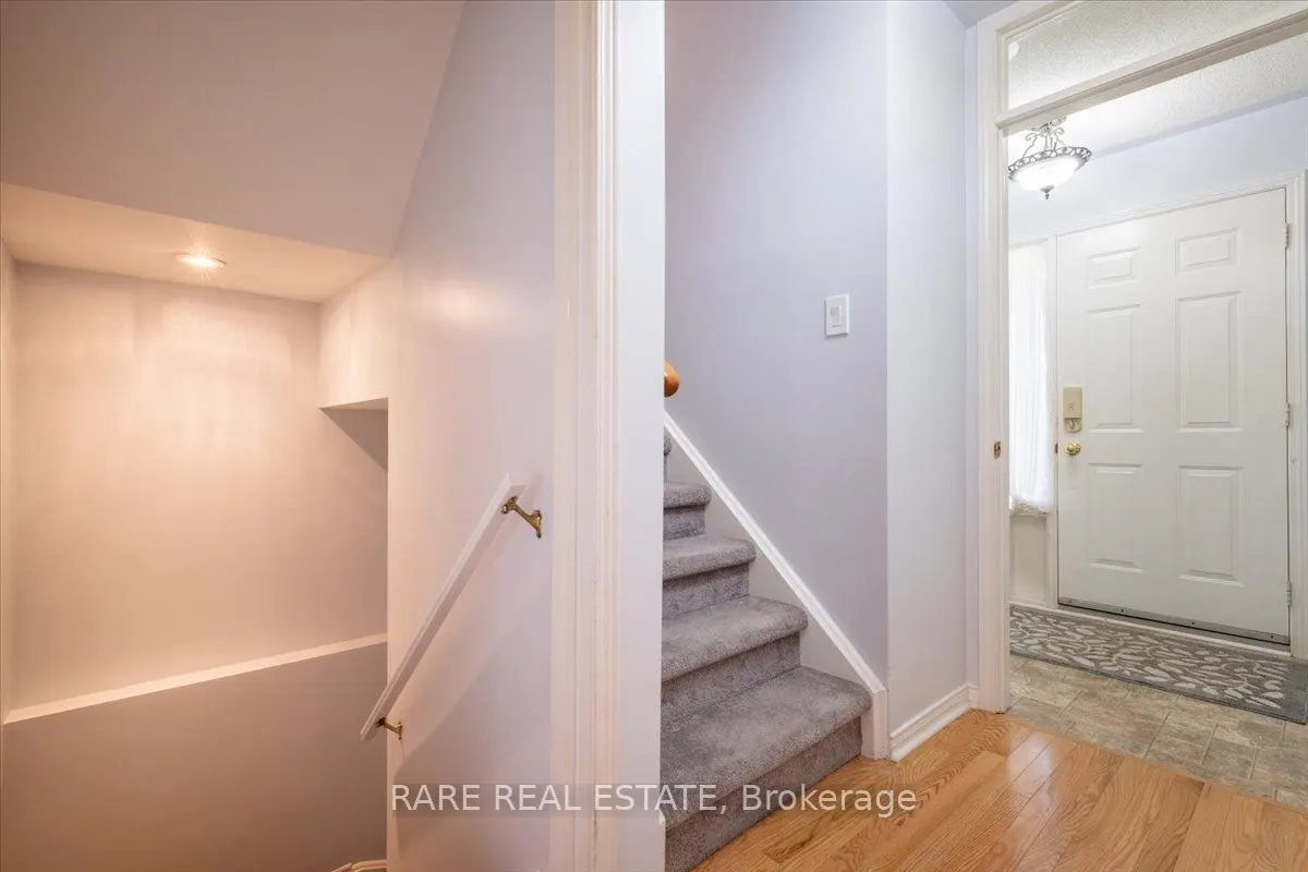 120 D'ambrosio Dr, #28