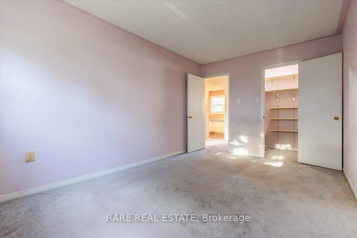 120 D'ambrosio Dr, #28