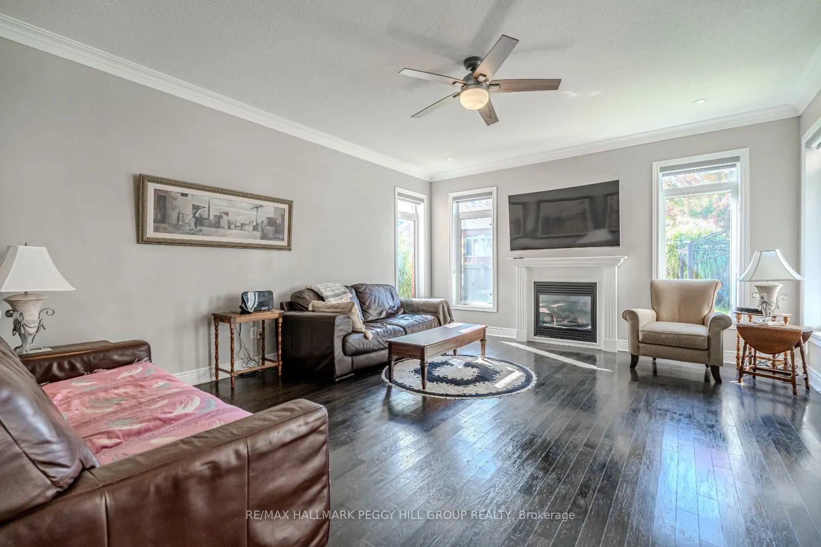 35 Royal Park Blvd