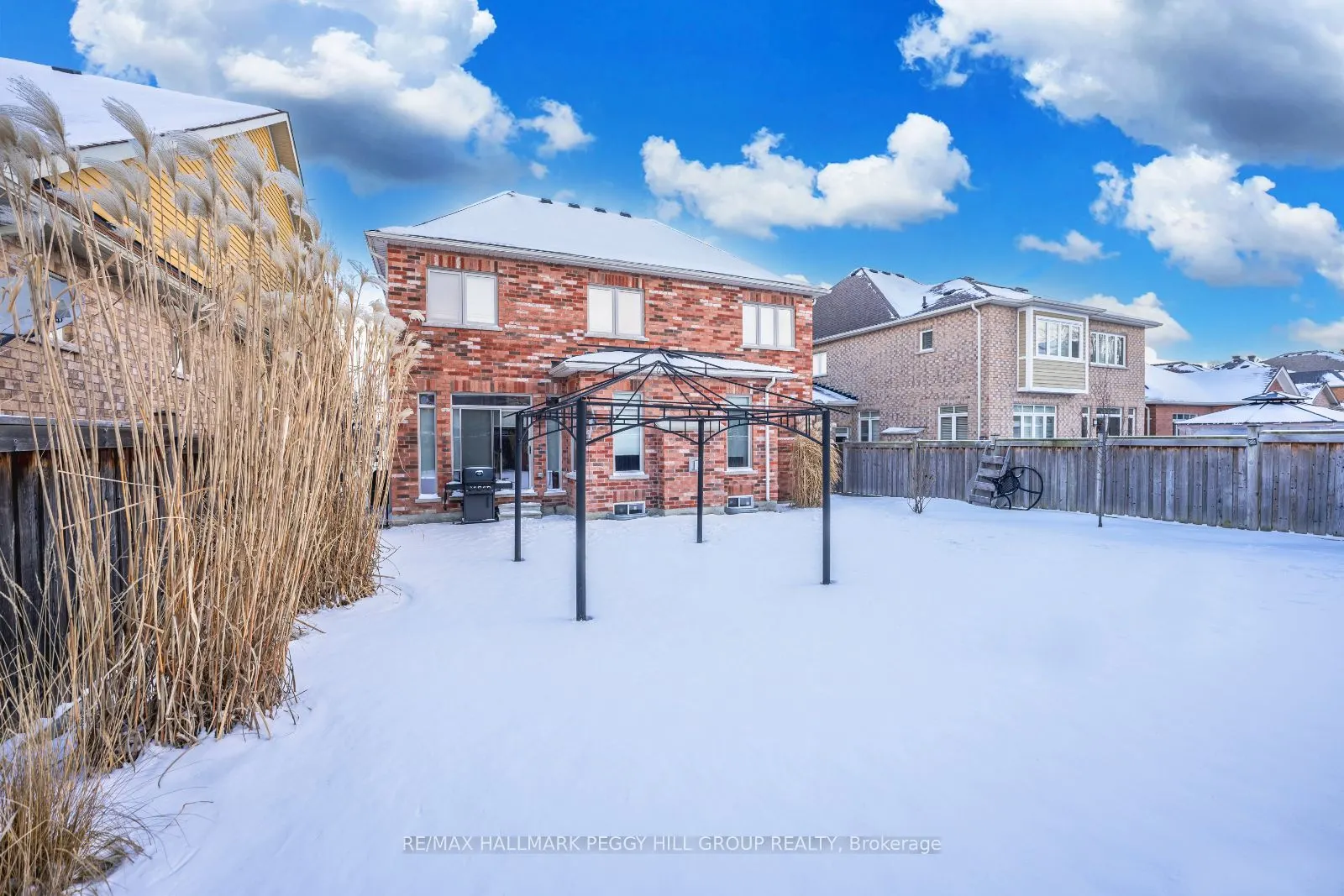 35 Royal Park Blvd